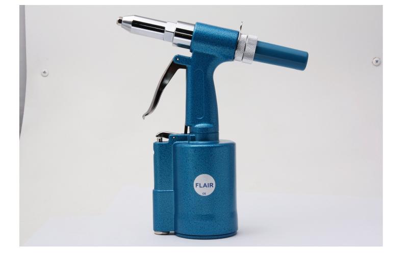 Trykluft blindnittepistol for nitter 2,4 - 4,8 mm